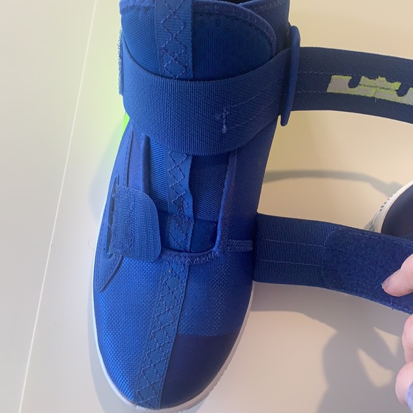 Nike leBron soldier Xlll 13 basketball shoes - Picture 11 of 15